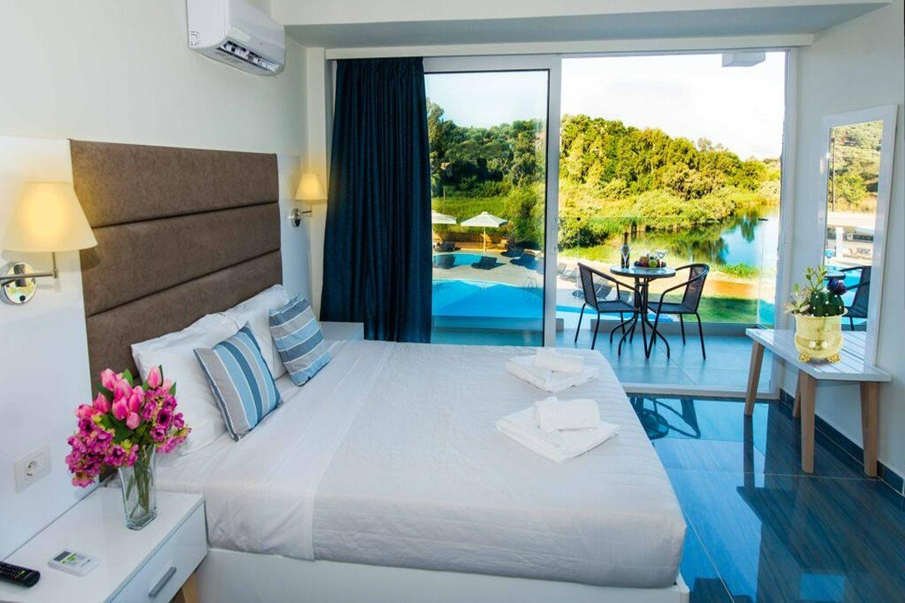 Laguna 4*